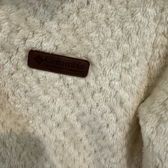 cream colored sherpa columbia zip up coat - Picture 3 of 4
